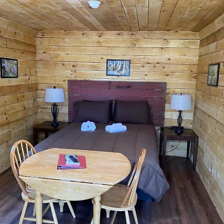 Canal Cabins Paw Paw Exteriör bild